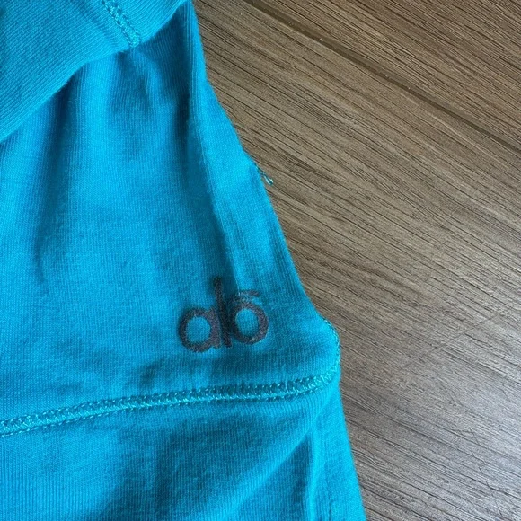 Alo Yoga Cool Fit V-neck Long Sleeve RN 37370 Athleisure Yoga Gym Blue Sz S EUC - Picture 3 of 5